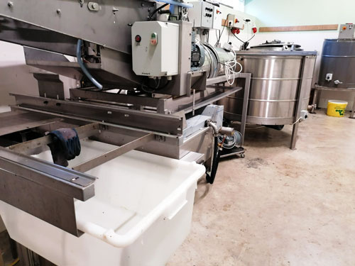 Honig Produktion mit Schleudermaschine