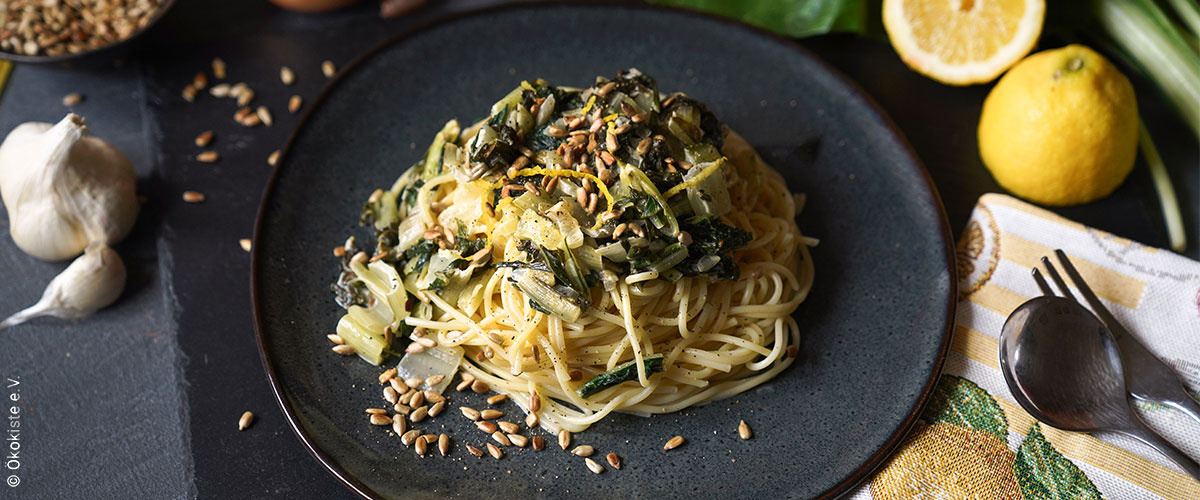 Ökokistenrezept des Monats - Mangold Pasta mit Zitrone