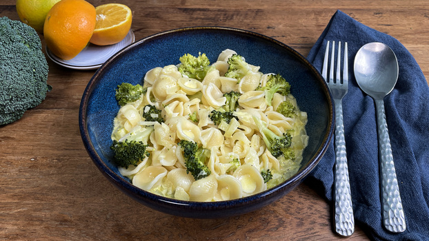 Rezeptbild für 235. Brokkoli-Orecchiette mit Orangen-Sahne-Sauce