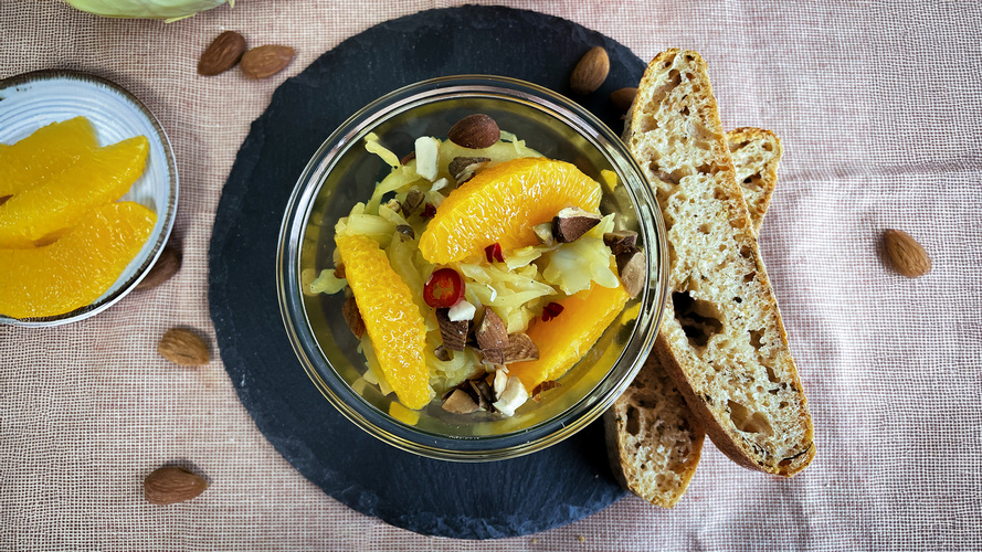 Rezeptbild für 53. Weißkohlsalat mit Orangen und Mandeln