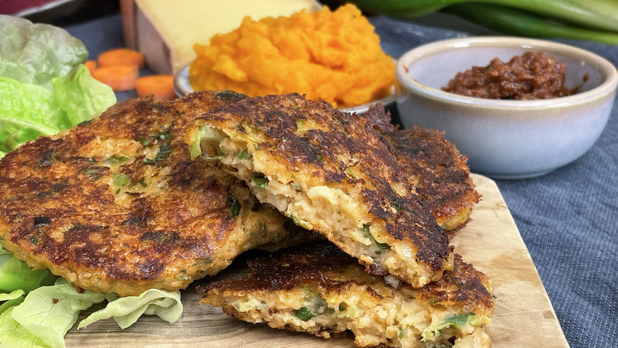 Rezeptbild für 64. Haferflockentaler mit Möhrenstampf