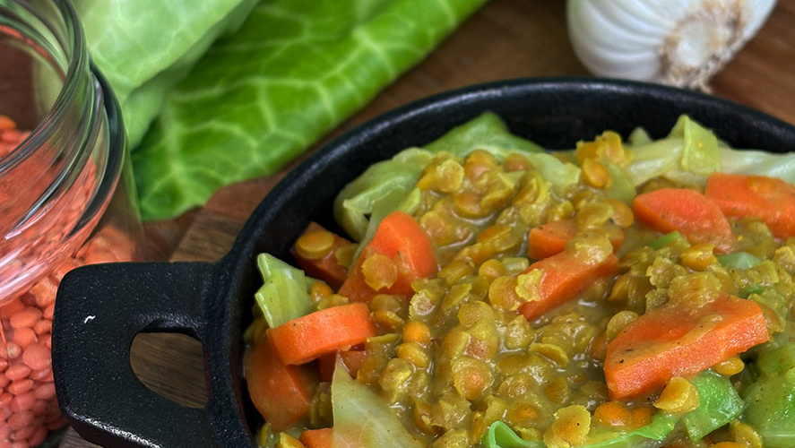 Rezeptbild für 153. Spitzkohl-Curry mit Möhren und Linsen (vegan)