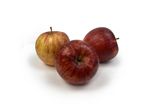 Produktfoto zu Apfel roter Altländer, eher klein