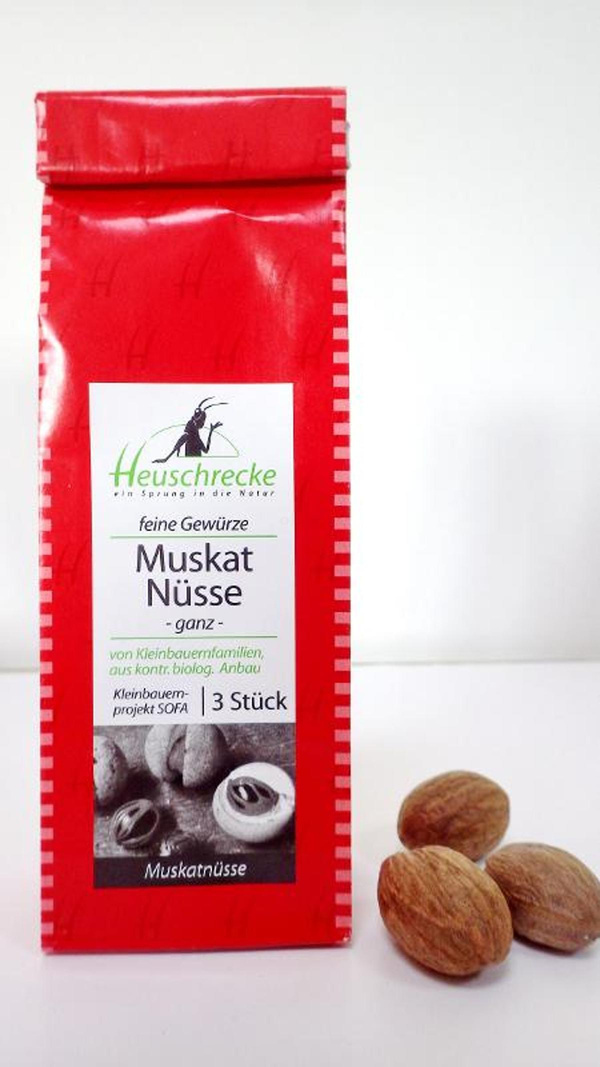 Produktfoto zu Heuschrecke - Muskatnüsse, ganz - 3 Stück