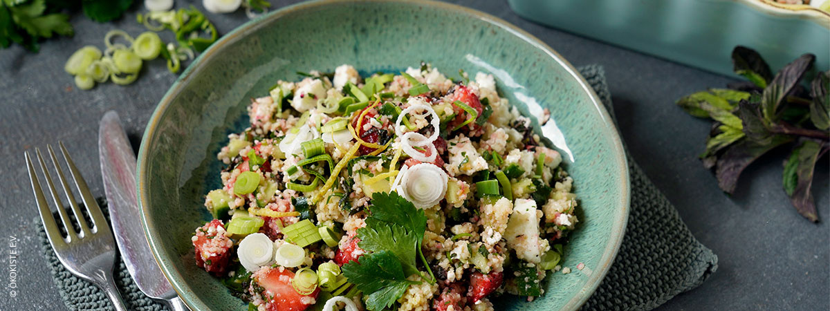 Rezept  des Monats Juni 23_Erdbeer Tabouleh Salat